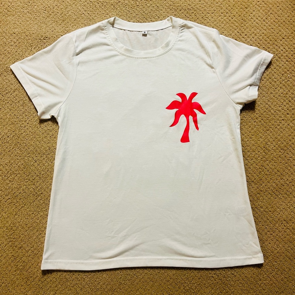 Preppy Palm Tree White T-Shirt “Everything comes in Waves” women’s S
